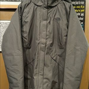 THE NORTH FACE | WOMENS XXL GREY WINTER COAT EUC
